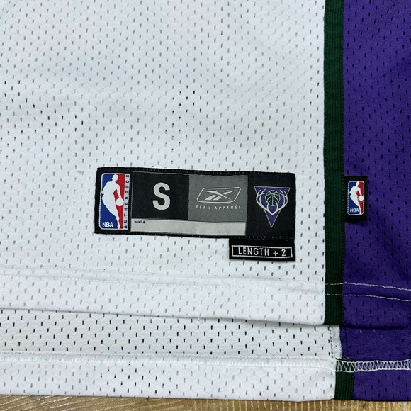 Reebok Michael Redd Milwaukee Bucks Jersey White Purple 22 Swingman NBA Stitched - Picture 3 of 10